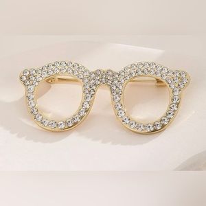 Glasses Brooch